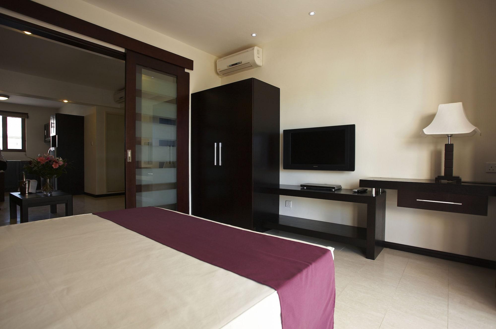Grand Bay Suites Dış mekan fotoğraf