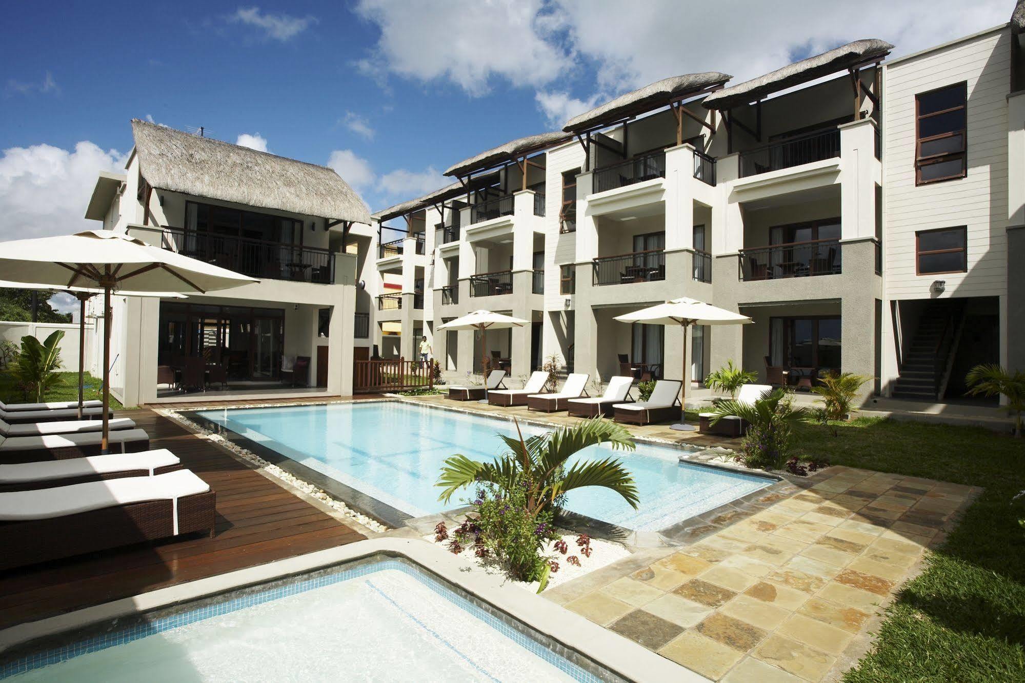 Grand Bay Suites Dış mekan fotoğraf