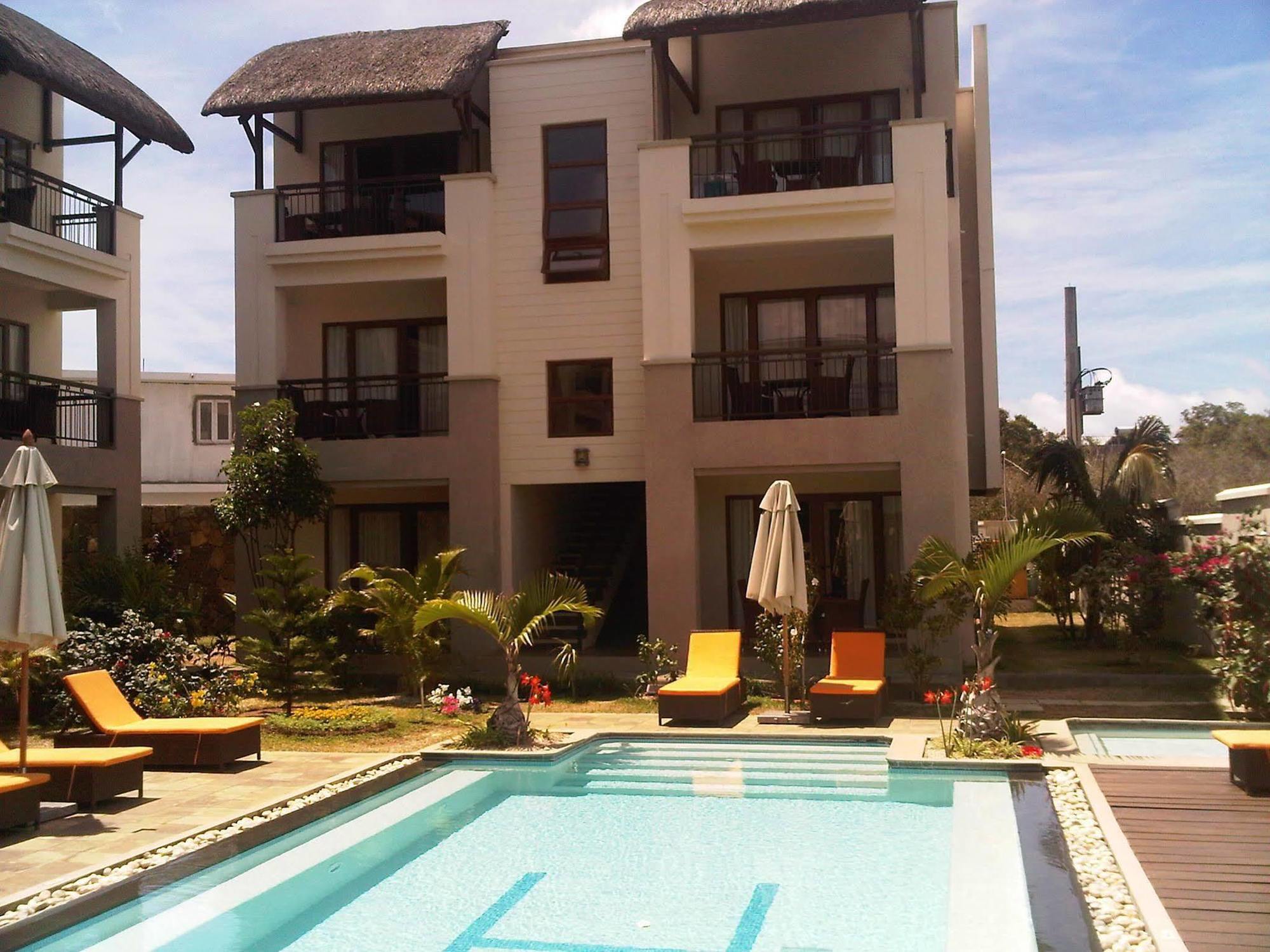 Grand Bay Suites Dış mekan fotoğraf
